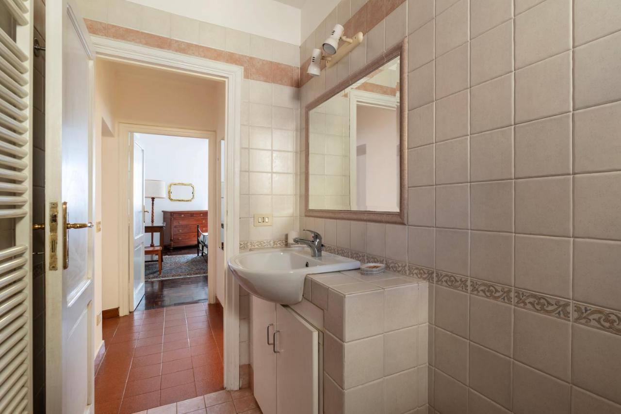 Piazza Santa Maria In Trastevere Lovely Flat * Rom